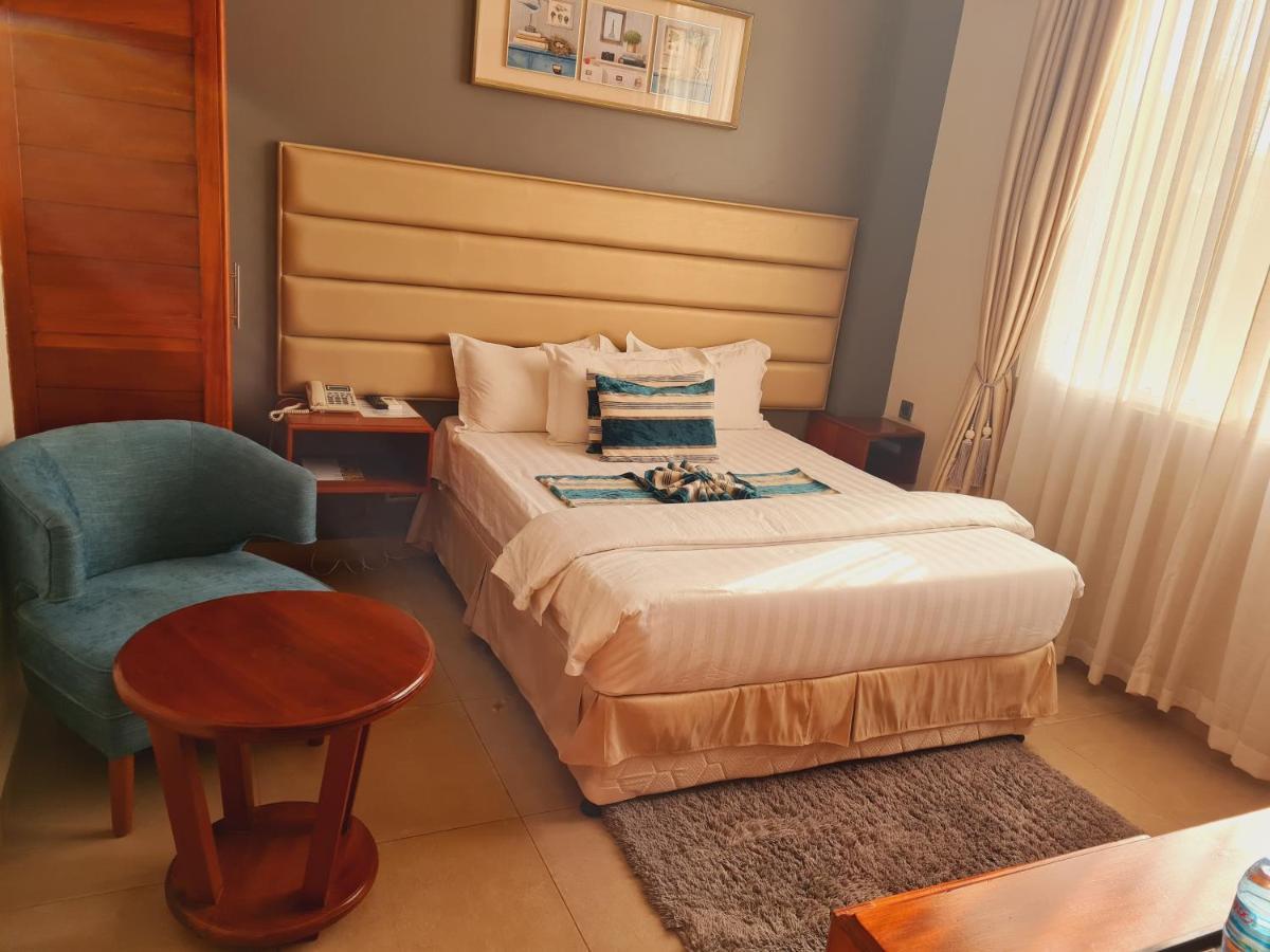 Meridian Ca Hotel Dar es Salaam Buitenkant foto